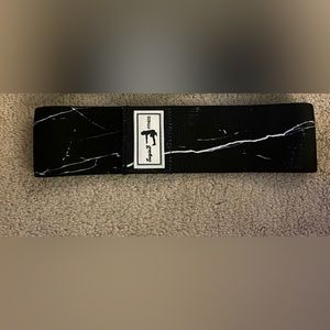 Suzie b fitness glute band- black band only